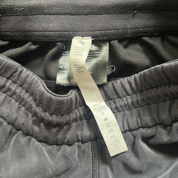 Worn but good condition - Picture 3 of 3